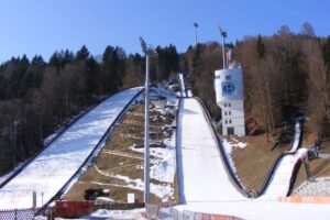 Read more about the article PK BISCHOFSHOFEN, FIS Cup RASNOV – PROGRAMY