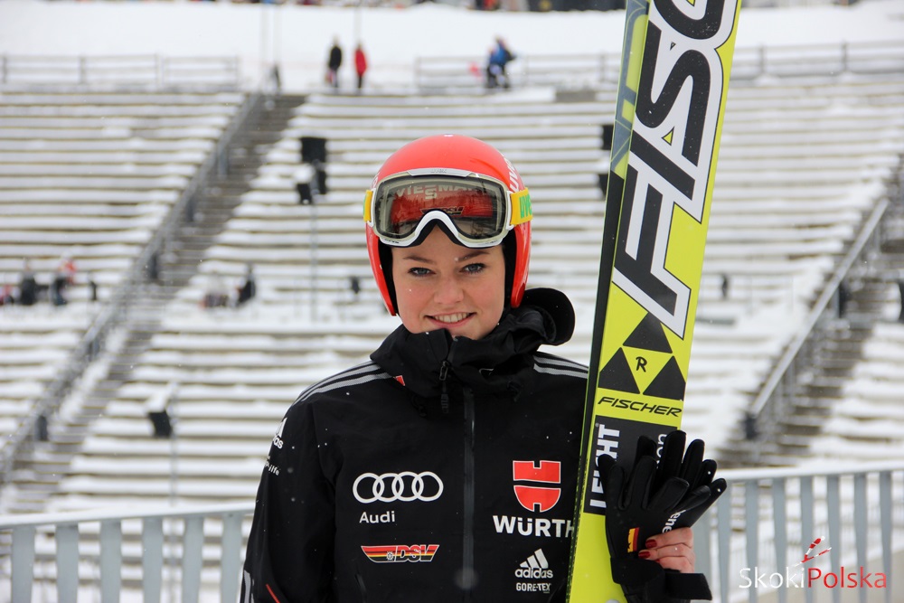You are currently viewing ZIO Soczi: Carina Vogt pierwszą mistrzynią olimpijską, Sara Takanashi bez medalu!