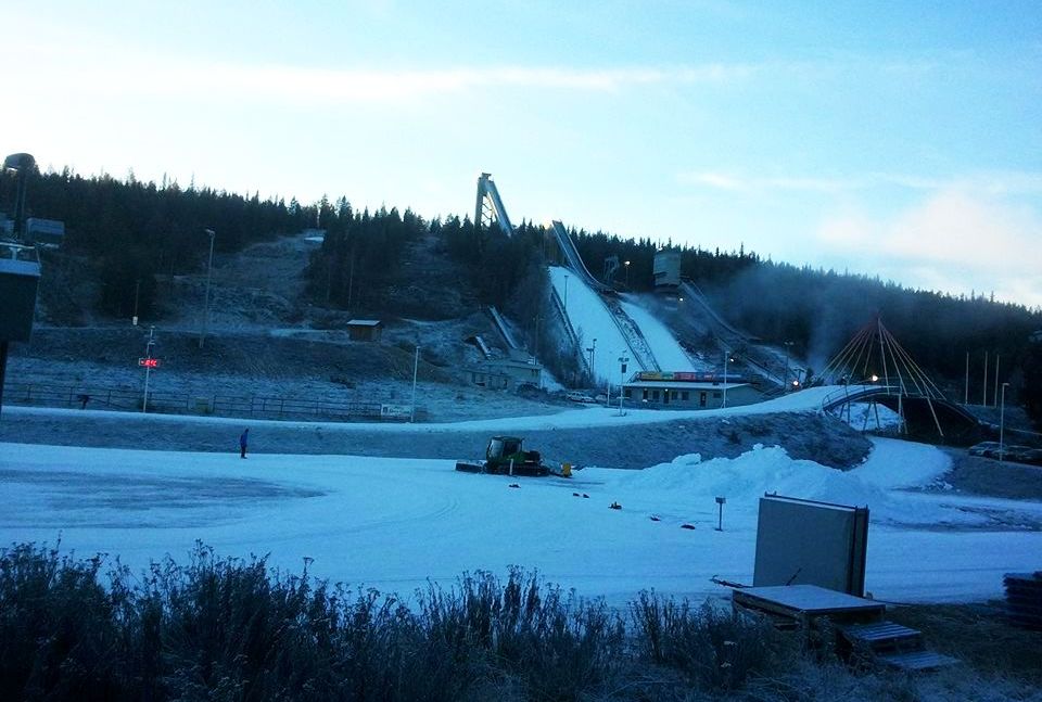 You are currently viewing Początek zimowego sezonu w Rovaniemi – pierwsze skoki na śniegu