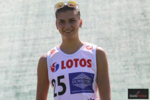 Read more about the article FC Pań Einsiedeln: 14-letnia Niemka prowadzi, rekordowe skoki i upadki rywalek