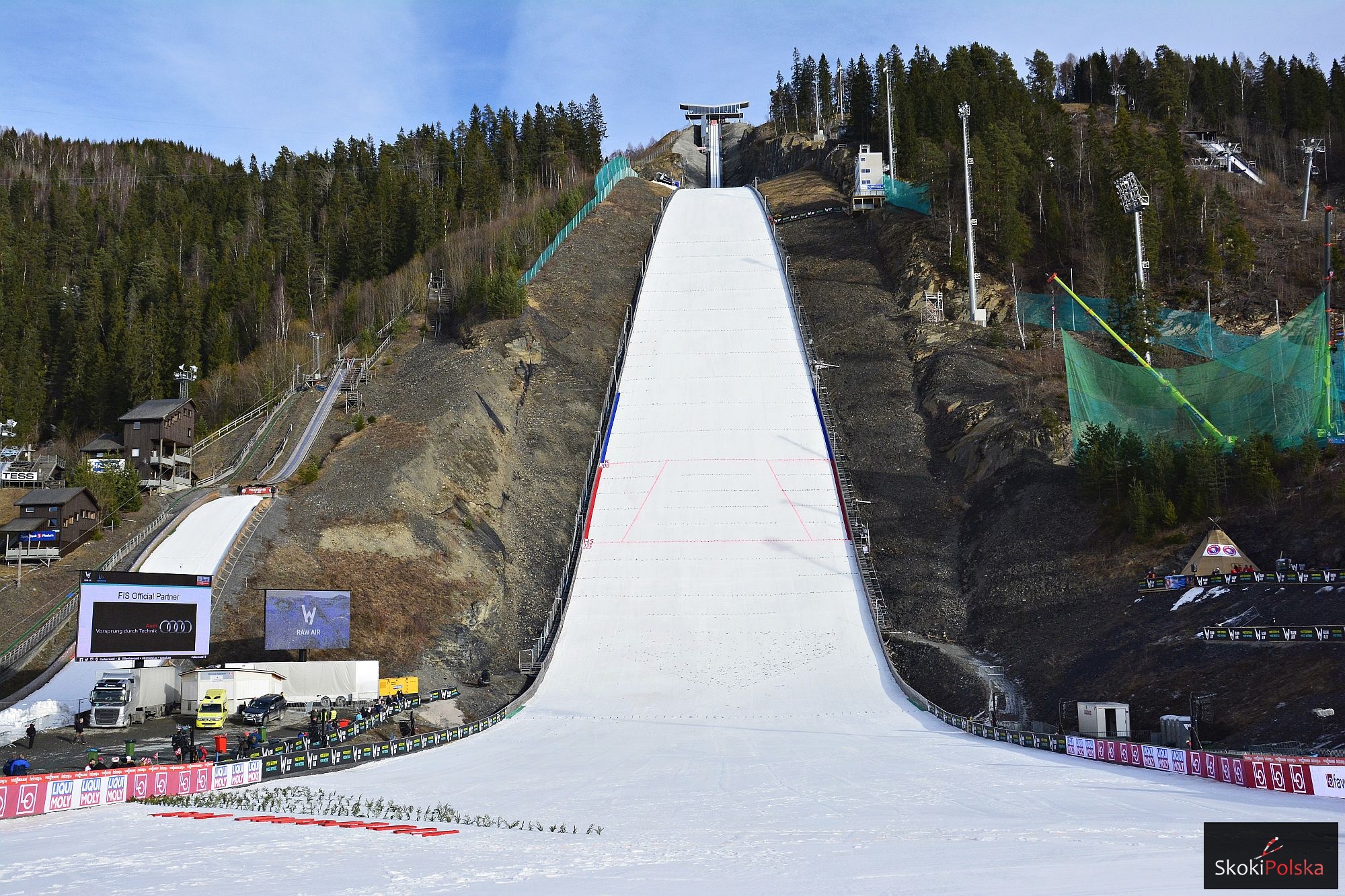 You are currently viewing Loty narciarskie kobiet już w 2022 roku? Norwegowie proponują Vikersund