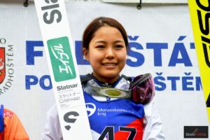 Read more about the article Sara Takanashi i Yukiya Sato triumfują w Pucharze NHK w Sapporo