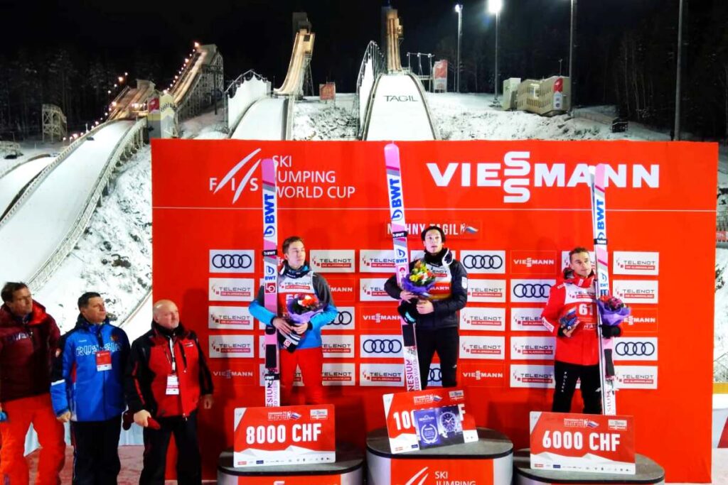 Read more about the article PŚ Niżny Tagił: Zwycięski R.Kobayashi, imponujący awans Żyły na podium!