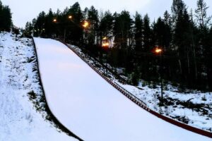 Notodden Tveitanbakken RNadarkiewicz 300x200 - FIS Cup Notodden: W piątek pierwszy zimowy konkurs. Wśród 61 skoczków jest czterech Polaków