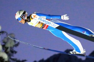 Read more about the article PŚ Engelberg: Granerud wygrywa kwalifikacje, Stoch trzeci
