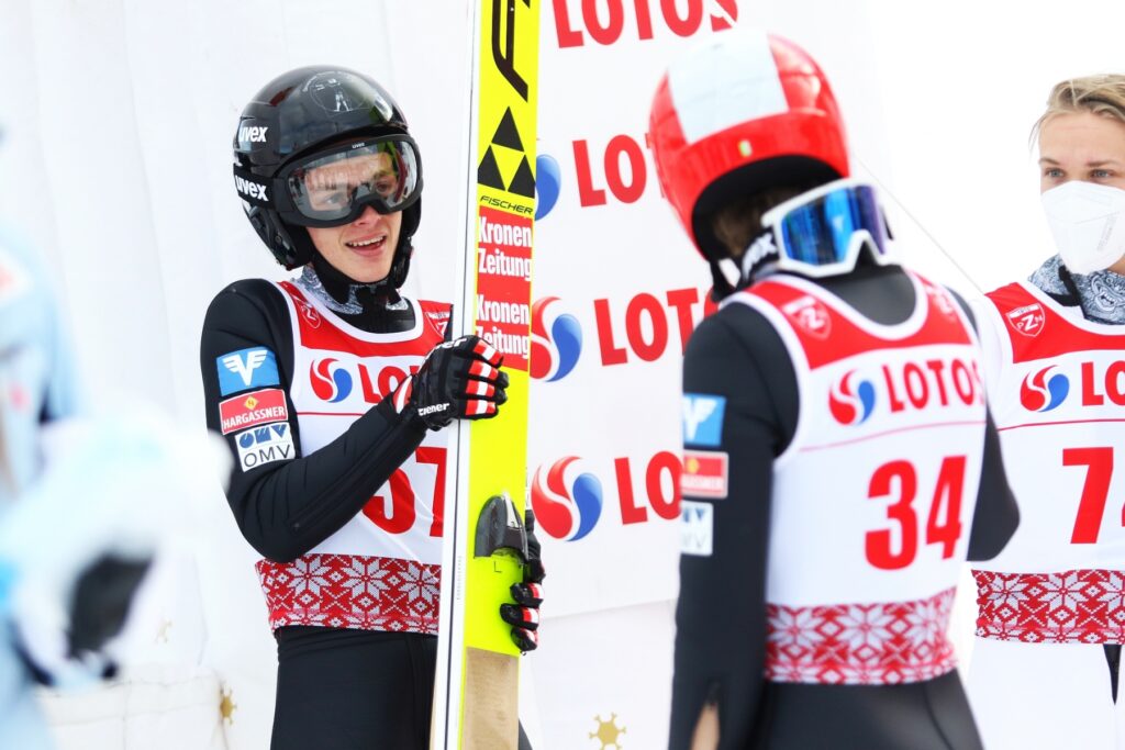 Read more about the article FIS Cup Kandersteg: Austriacy zgarnęli całe podium, Elias Medwed wygrywa konkurs
