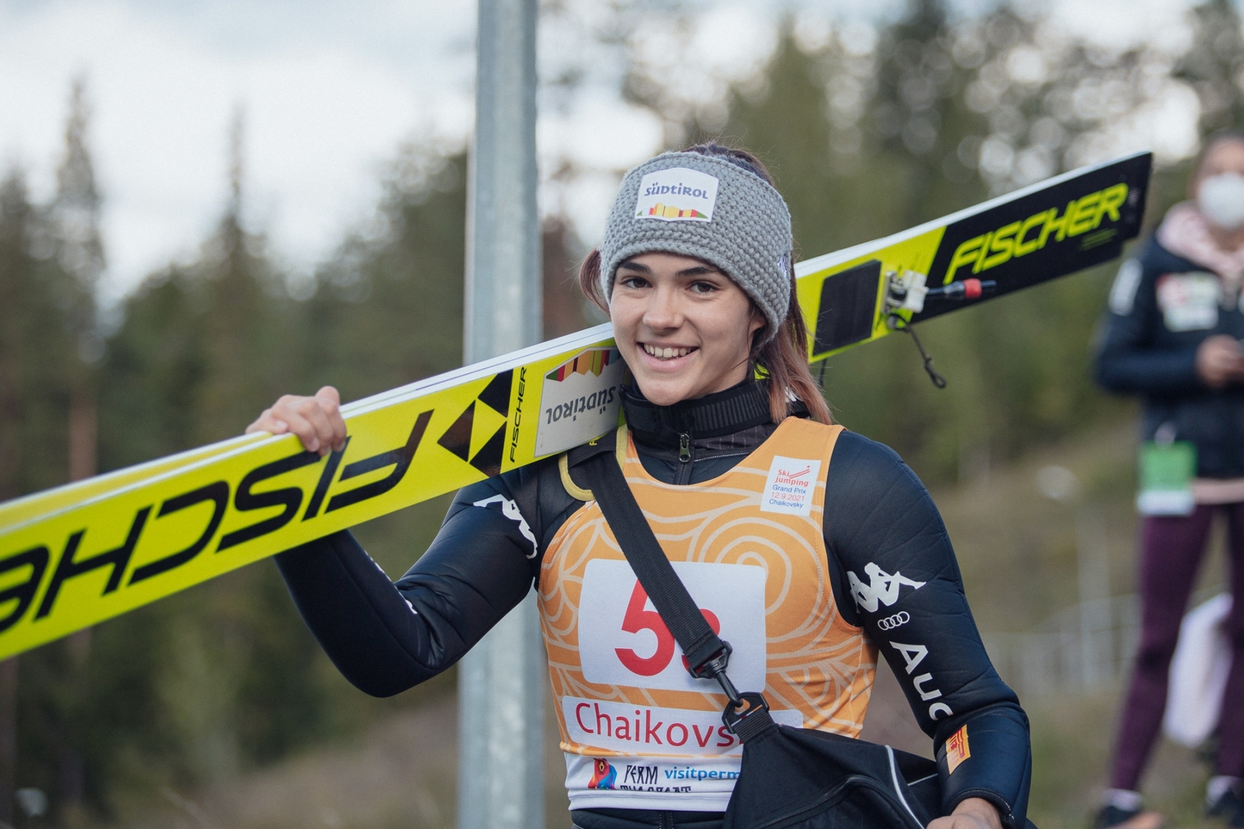 You are currently viewing FIS Cup Pań Villach: Lara Malsiner triumfuje w niedzielnym konkursie na Alpen Arenie