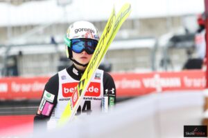 Read more about the article Nika Križnar wycofała się z rywalizacji w Willingen! Zupančič: „Wczorajszy skok ją przytłoczył”