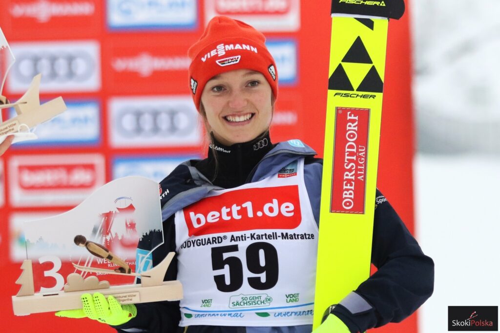 Read more about the article PŚ Pań Sapporo: Katharina Althaus wygrywa, Eva Pinkelnig nadal liderką cyklu