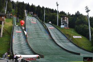 Read more about the article FIS Cup Szczyrk: Czas na niedzielny rewanż. Czy Polacy przeskoczą Austriaków? [LIVE]