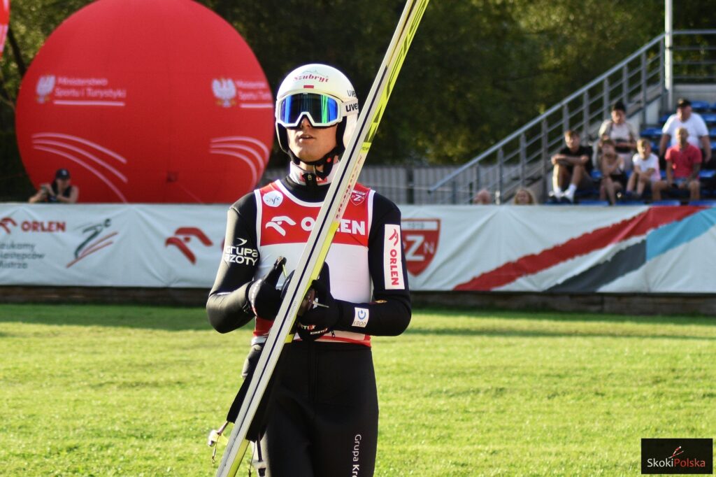 Read more about the article FIS Cup Einsiedeln: Matija Vidic najlepszy w niedzielę, Andrzej Stękała na podium!