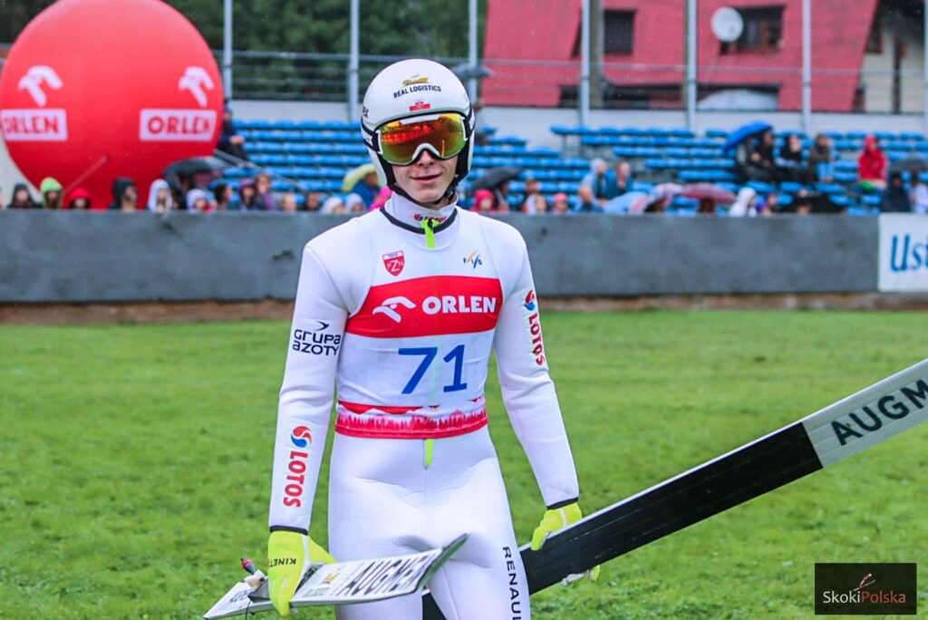 Read more about the article FIS Cup Rasnov: Stefan Rainer najlepszy przed konkursem, Marcin Wróbel i Adam Niżnik w czołówce