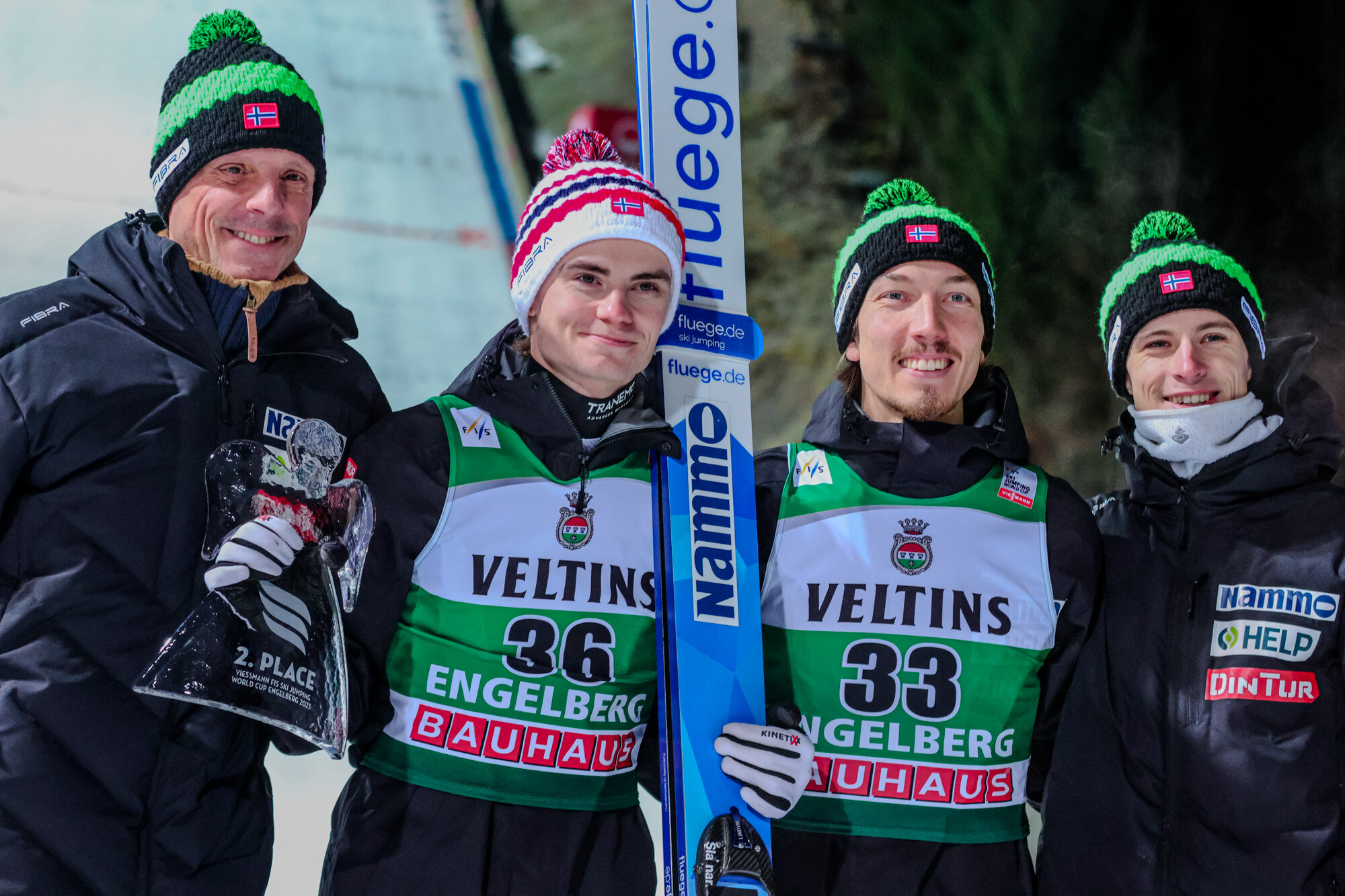 Norwegowie, od lewej: trener Alexander Stöckl, Lindvik, Forfang, Villumstad (fot. Joanna Malinowska / Sport w Obiektywie)