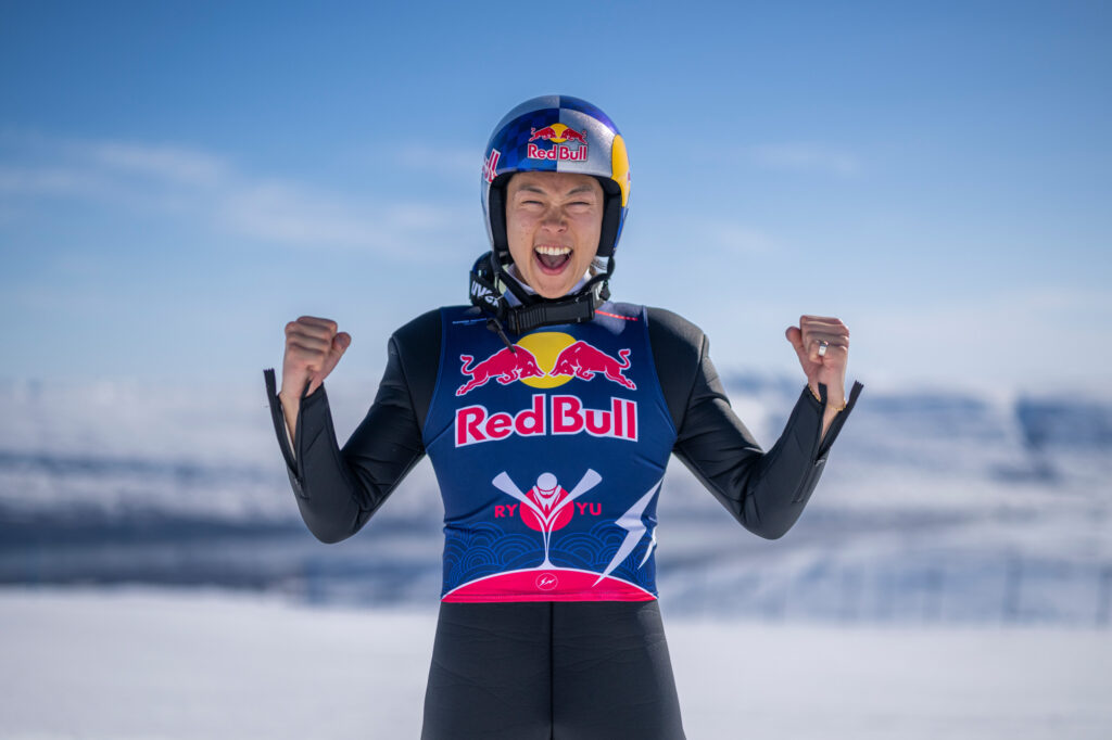 Read more about the article „Być lojalnym wobec FIS czy wobec sportu?” – Jak zmienią się skoki narciarskie po locie Kobayashiego?